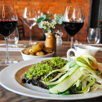 MarbleArchLDN's tweet photo. Looking for inspiration for #NYE2020 eating / drinking / partying? We got you covered in #marblearch and Edgware Road with our eating out guide -> https://t.co/M2xoe9GFaa Pics @BoxcarLondon @Maroush @Vinoteca https://t.co/bJuFjmWLFp