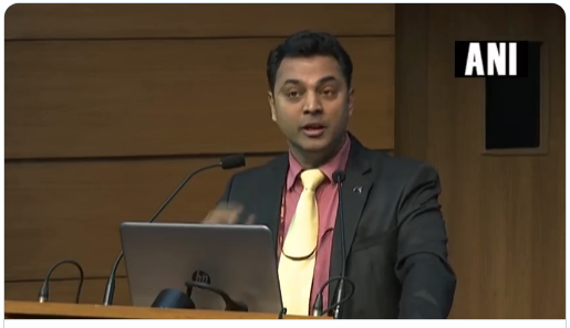 moneycontrolcom's tweet photo. "2.3 crore jobs moved from casual worker to salaried worker": Chief Economic Adviser, Krishnamurthy Subramanian on salaried class
#BoostToEconomy #NirmalaSitharaman | Track LIVE updates: https://t.co/ORB3QvVy0b https://t.co/3iVbRmzPKt