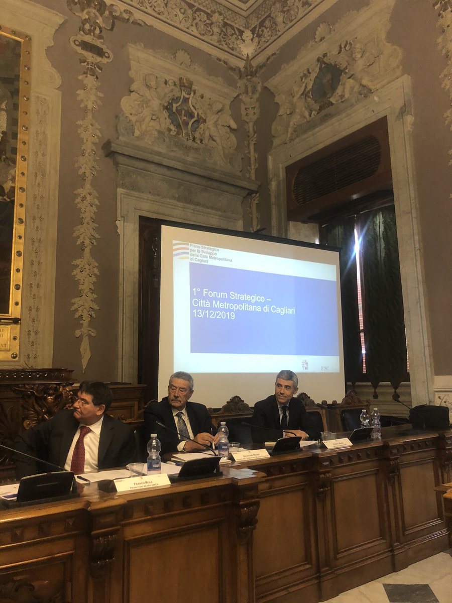 1 forum strategico piano strategico <a href="/CittaCa/">CittaMetroCA</a> Città Metropolitana di Cagliari. Tavola rotonda con gli stakeholders. <a href="/robmurru/">roberto murru</a> DG di <a href="/CTM_Cagliari/">CTM SPA</a> per il trasporto pubblico.