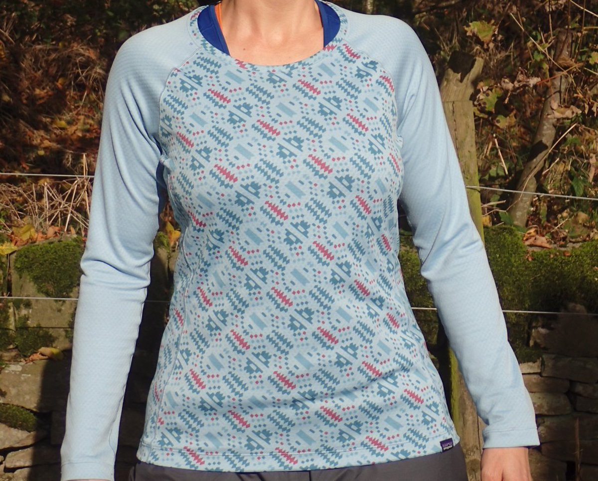 OEmagazine's tweet image. Gear Guide: "It provides a comfortable fit and has a good range of movement making it perfect for most activities" @JenRoberts70 tries @patagonia Capilene Midweight Crew: oe-mag.co.uk/imag/oewinter2… #gear #review #outdoorkit