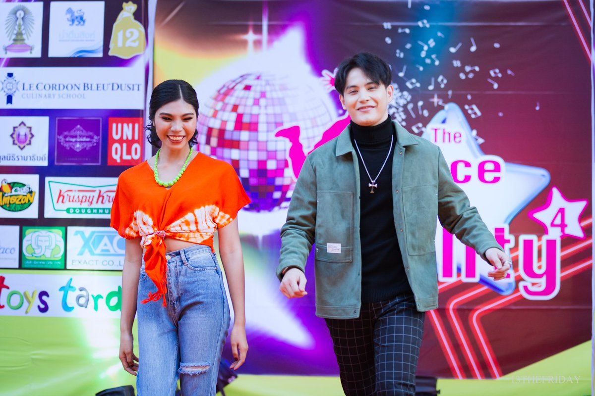 13TheFriday's tweet photo. โฟกัส on runway นางแบบสวยมากเลย มีความสุขจากภายในออร่ามาเต็ม
💫 เก่งมาก ทั้งสองคน คนนึงก็ขาแพลงมา อีกคนก็เป็นเด็กพิเศษ💫
👍"You 're Wonderful 💫
#TheFaceOfAbility4
#FiveForAll
💫 #อ่อยอ้ายแม่นบ่
#โฟกัสกิตติคุณ
#เทพบุตรลูกทุ่งอีสาน
#FOCUS #IAM
#ลูกทุ่งอปป้า https://t.co/tfqfffcoW5