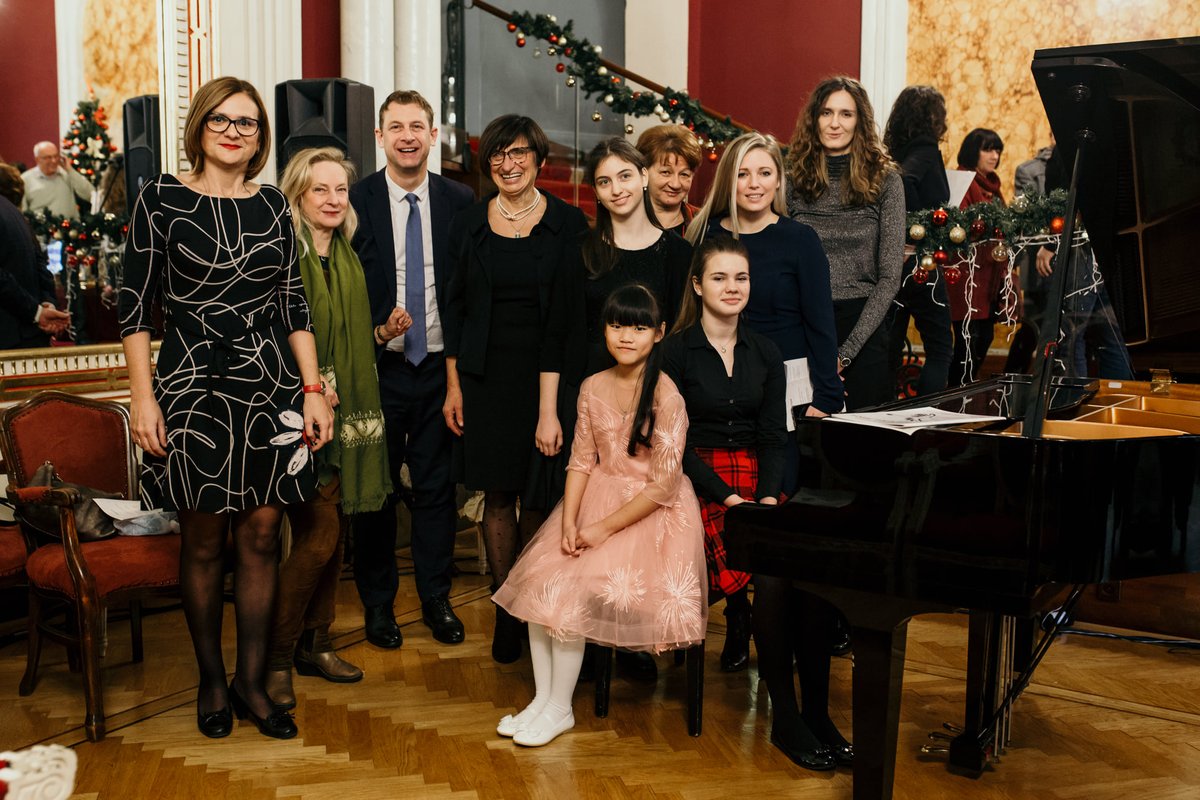 NLinCroatia's tweet photo. Celebration of human rights and peace building in Osijek yesterday. Our embassy was happy to be part of this important event and congratulates all laureates for their continuous efforts to promote human rights, peace building and non-violence in Croatia and the region. https://t.co/jZ7TedgB7X