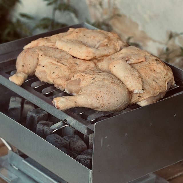 JRBaluja's tweet photo. ¿Mini barbacoa? Puedes cocinar un pollo entero ¿Maxi barbacoa? Si 😄⠀
⠀
.⠀
.⠀
.⠀
.⠀
⠀
#minibarbacoa #minibbq #bbq #barbacoa #barbacoas #barbacoasmodernas #barbacoasespaña #barbacoasbaluja #baluja #jrbaluja #parrilla #parrillas #aceroinoxidable #br… https://t.co/H6MPItYkqK https://t.co/O0nMqV1AIV