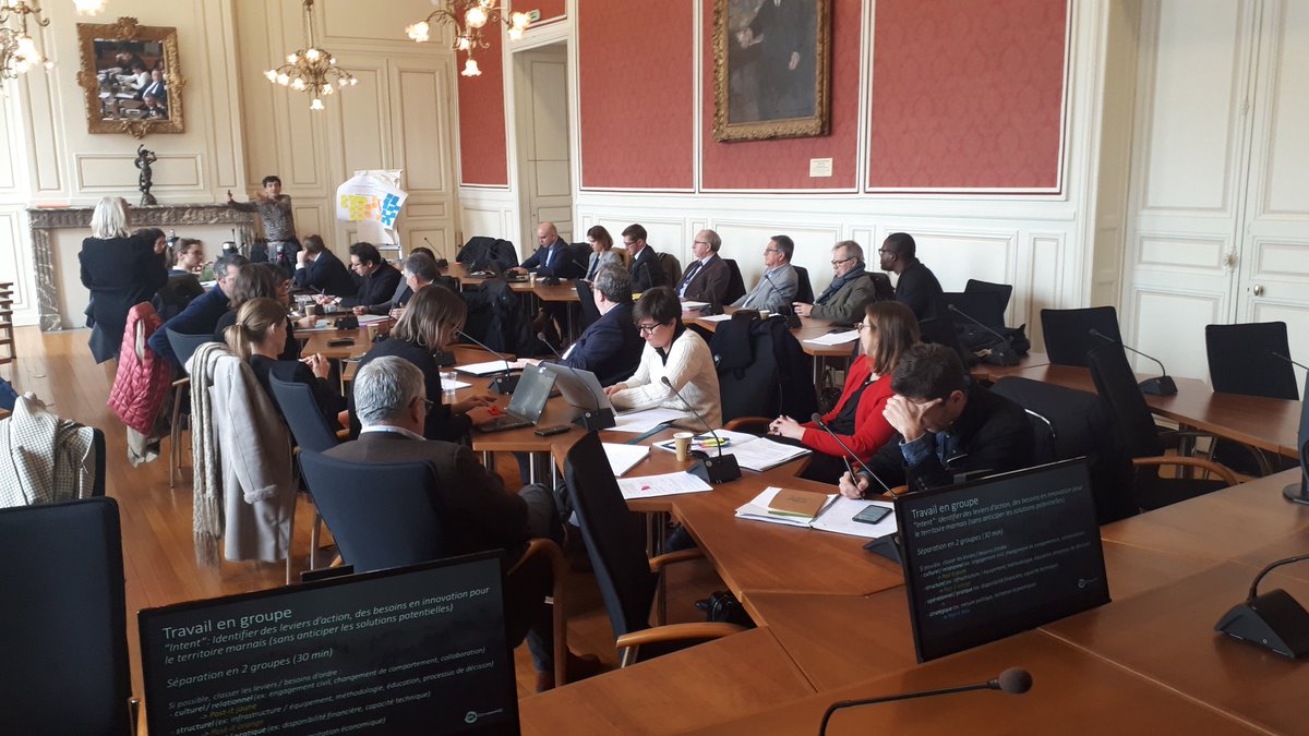 EricHS_H's tweet image. Réunion de lancement du #DeepDemonstration #Landscapes sur le territoire marnais avec @i_Planet_A, @Inra_France, @ONF_Officiel international et @ClimateKIC. Merci à @benoistapparu, maire de @VilledeChalons et aux acteurs locaux oeuvrant à une #TransitionAgricole. #Innovation