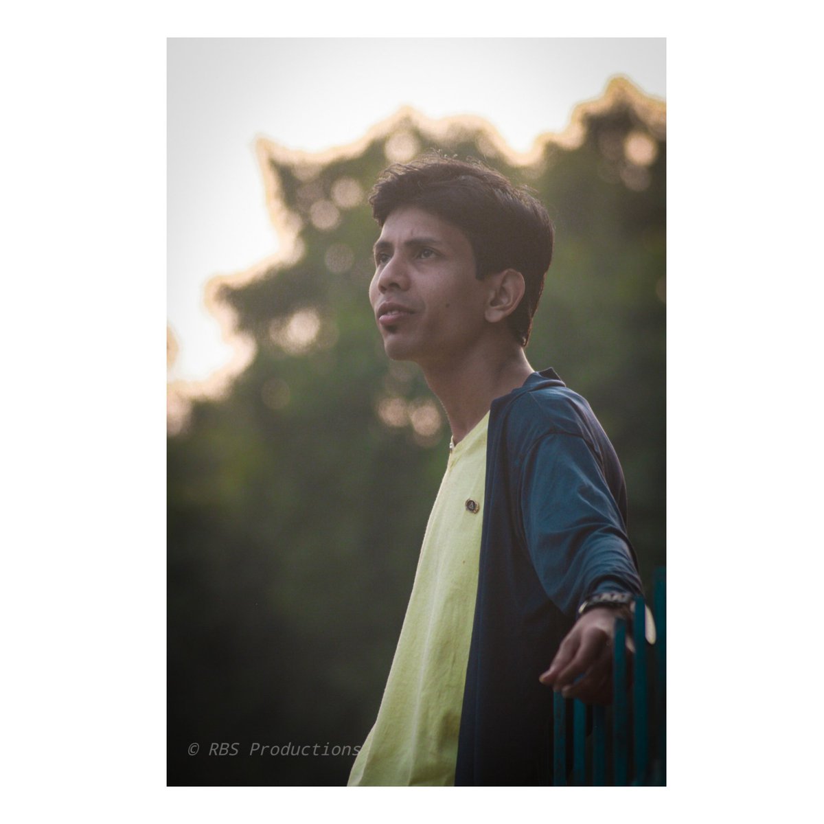 rajababusudan's tweet photo. Hated by many, wanted by plenty, disliked by some, confronted by none. 🗨
PC : - RBS Productions
#rbsproductions
#portraitphotography
#outdoorphotography
#decentphotography https://t.co/xAdDvp7Th9