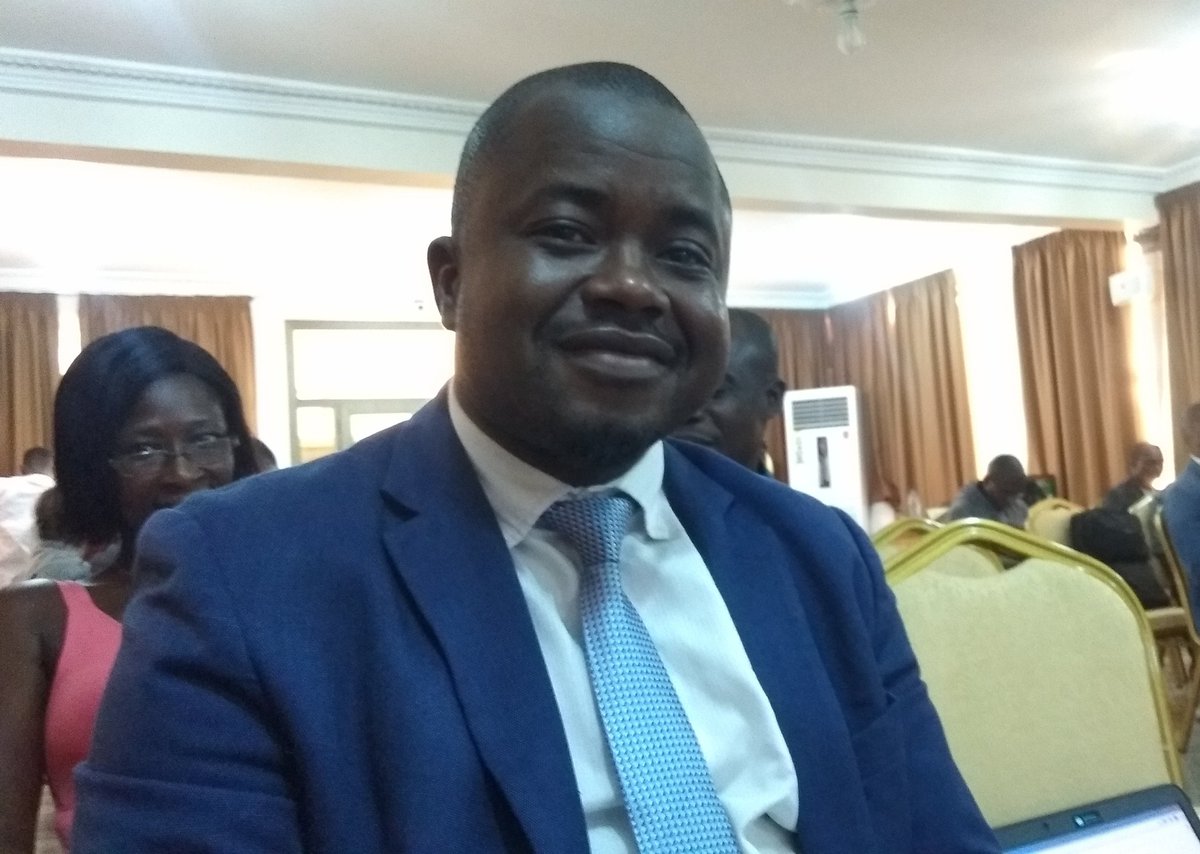 avenue225's tweet photo. " Le #groupe est toujours plus fort que le plus fort du groupe " (Sermé Lassina - président nouvellement élu du Réseau des professionnels de la #presse en ligne de #Côtedivoire). 

#Repprelci #journalisme #media #communication
#CIV225 #Jacqueville https://t.co/xVpuVGIiQc