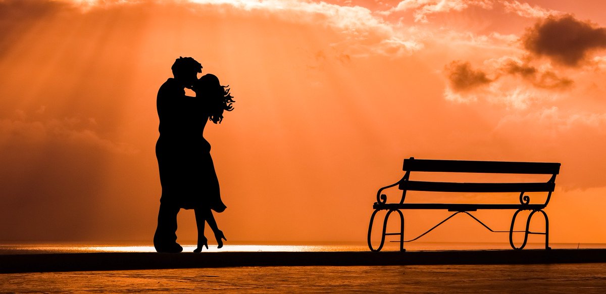 LetYourselves's tweet photo. El deseo sexual de la mujer tiene relación con el momento del ciclo, y como muchas cosas más...
https://t.co/6ncLOrFvrz https://t.co/AVkp0GTXcD