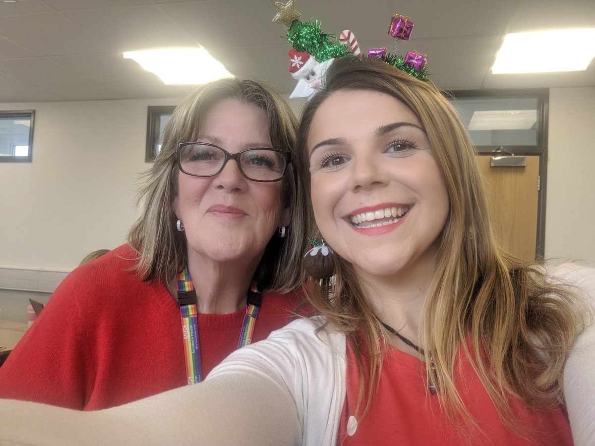 GemmaSurridge's tweet photo. What a week with Comms on their RPIW! We are almost ready for our presentations! 💁‍♀️#qualityimprovementsNHS @SHFT_transforms @Southern_NHSFT @GrahamW36927015 @nicky1mac https://t.co/EN9zpD6Xop