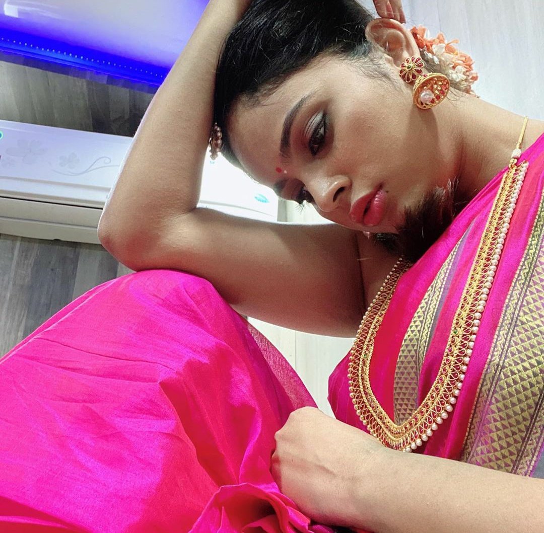 nandita_3004's tweet photo. #Devadhai #SareeLover #Actress #Pink
#NanditaSwetha β€ @Nanditasweta https://t.co/fMclPYQ6gi