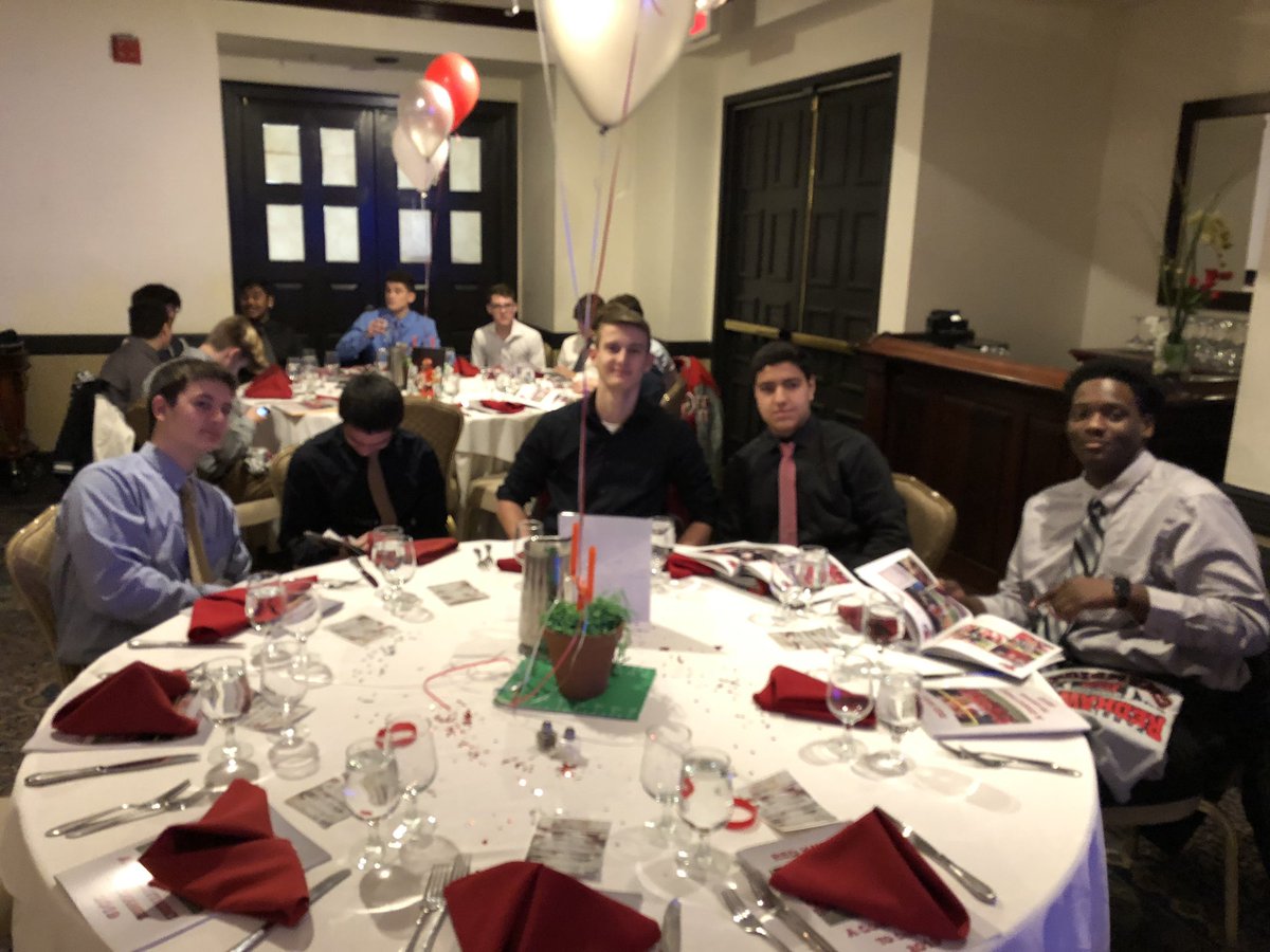 ParHighMulroony's tweet photo. Awesome time celebrating the NJSFC American Blue Conference Champs at the Football Banquet last night! Congrats to the players, coaches and parents on a historic season! Best of luck to the seniors... 🔴🦅🏈🏆🙌🏻 @PHSRedhawkFB https://t.co/ZIwe4GkUbS