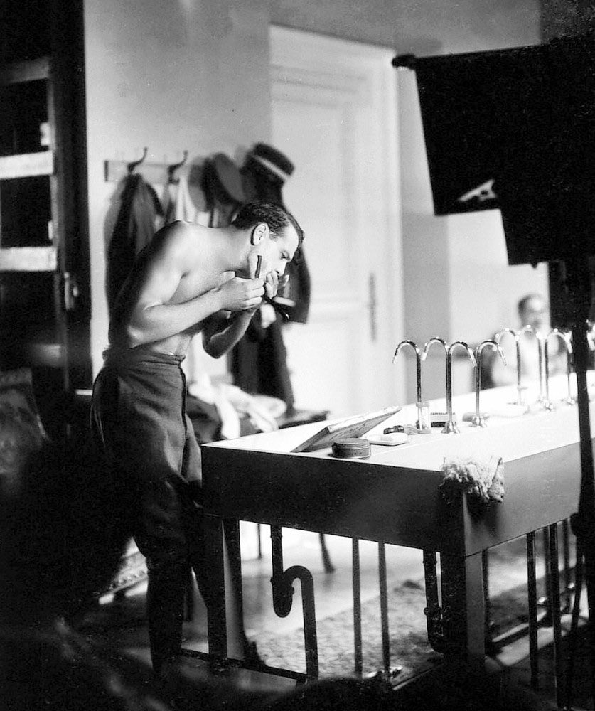 Gary Cooper in A Farewell to Arms directed by Frank Borzage, 1932.