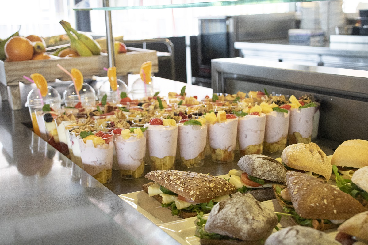 Goed eten hoort in het ziekenhuis! Aanbevelingen voor een beter voedingsaanbod - Resultaten Expertmeeting Voeding in Ziekenhuizen. #Preventieakkoord #Voedingszorg #GezondereOmgeving <a href="/GelderseVallei/">Ziekenhuis Ede</a> <a href="/nvzziekenhuizen/">NVZ</a> alliantievoeding.nl/nl/actueel/goe…
