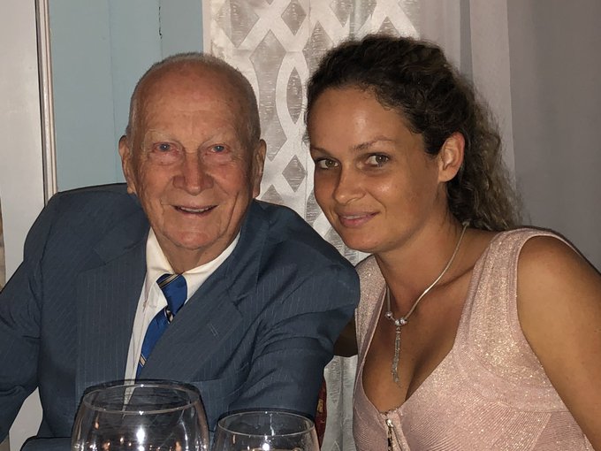 Watch Prinzzess Felicity's leaked NSFW photo on TwXstars