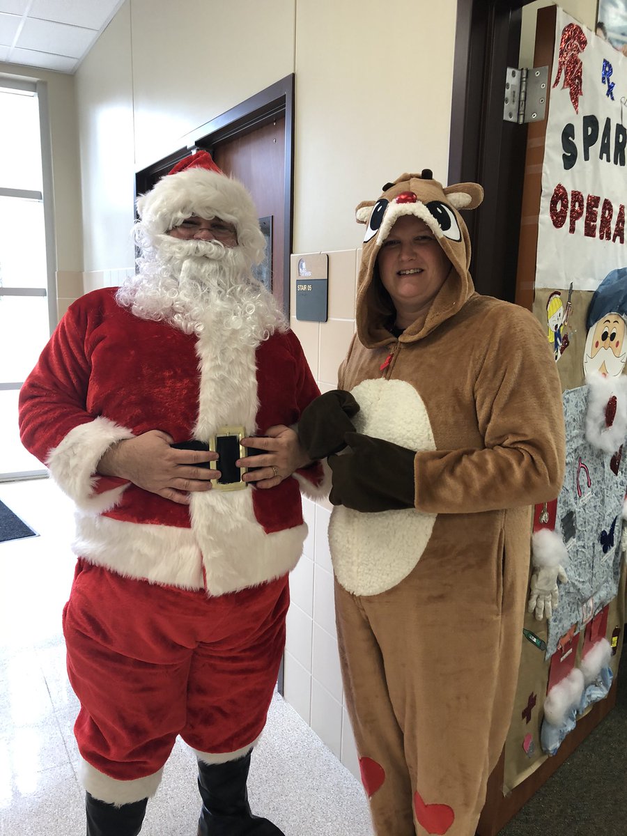 HosaPorter's tweet photo. Christmas Fun at PHS https://t.co/ihKIAFGlWp