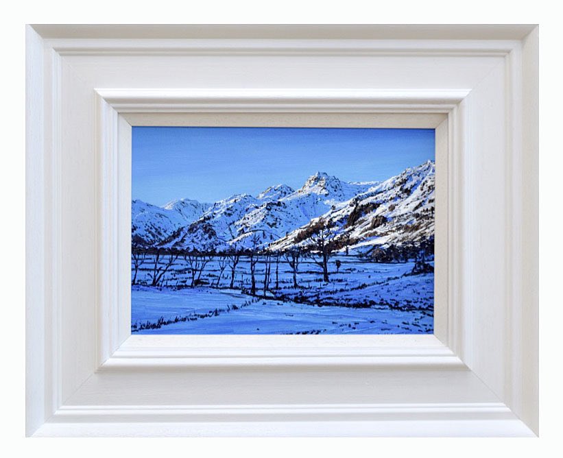 Due to the popularity of Simon Whitfield’s work, we have ‘fresh off the easel’ paintings available in the gallery before Christmas 😀🎄#Art #LakeDistrict #artforsale #painting #Lancashire #artgallery #ormskirk #Christmas #Presents