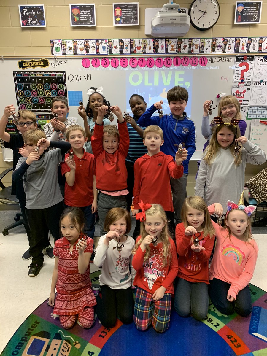 We had a great time with our book buddies today! We listened to Olive, The Other Elf and created a reindeer ornament. We even learned some 4th grade vocabulary!! #onomatopoeia <a href="/BluffParkElem/">Bluff Park Elem</a> <a href="/BluffParkReads/">Erica Adams</a> <a href="/HooverSchools/">Hoover City Schools</a>