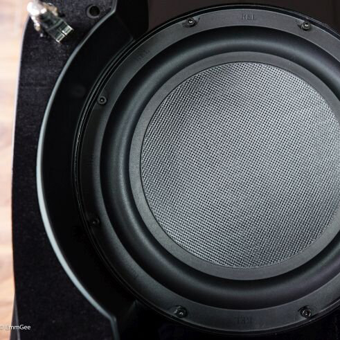 RELAcoustics's tweet photo. The new S/812 and S/510 storm into popular UK Hi-Fi dealer Audio T. Stop by for a demo if you're lucky enough to live close by.

#REL #Subwoofer #hifi #audiophile #stereo #highendaudio #hifiaudio #bass #starwars #hometheater #hometheatre #instastarwars #instawars #stormtrooper https://t.co/ey3wzmVHMm