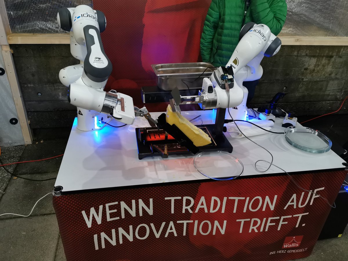 eggersnsf's tweet image. #Roboclette: robotic raclette at Xmas do of @snsf_ch! Delicious.