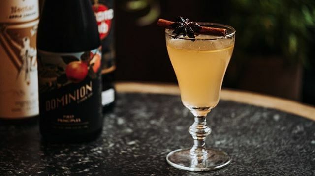 Mulled cider hot buttered rum. Yes you want both. Together. 
Another top shelf <a href="/pourhouse/">The PourHouse</a> creation. Made with @alchemist_distiller apple liqueur &amp; <a href="/Havana/">Meo</a> club rum. 
Swing by to get into the festive season, or check the recipe at <a href="/eatnorth/">Eat North</a> to make at hom… ift.tt/2ROkIpd