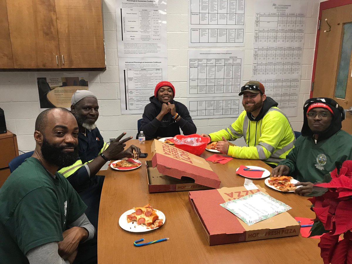 Jill Barger (@jbnlesprincipal) on Twitter photo Treating our amazing Landscape Management guys to a warm lunch on a rainy day. Our grounds look beautiful because of them!! #BeautifulRamgrounds! <a href="/north_landing/">North Landing ES</a> <a href="/HayesLinda5/">Linda Hayes</a> <a href="/vbschools/">VBSchools</a> Treating our amazing Landscape Management guys to a warm lunch on a rainy day. Our grounds look beautiful because of them!! #BeautifulRamgrounds! <a href="/north_landing/">North Landing ES</a> <a href="/HayesLinda5/">Linda Hayes</a> <a href="/vbschools/">VBSchools</a>