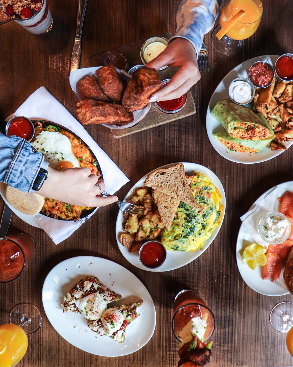 ALL WE WANT IS EVERYTHING. 🍳🥂🥞 #ThisIsOurHouse #Brunch #WeekendBrunch #SaturdayMorning #Saturday #WeekendVibes #Weekend #EEEEEATS