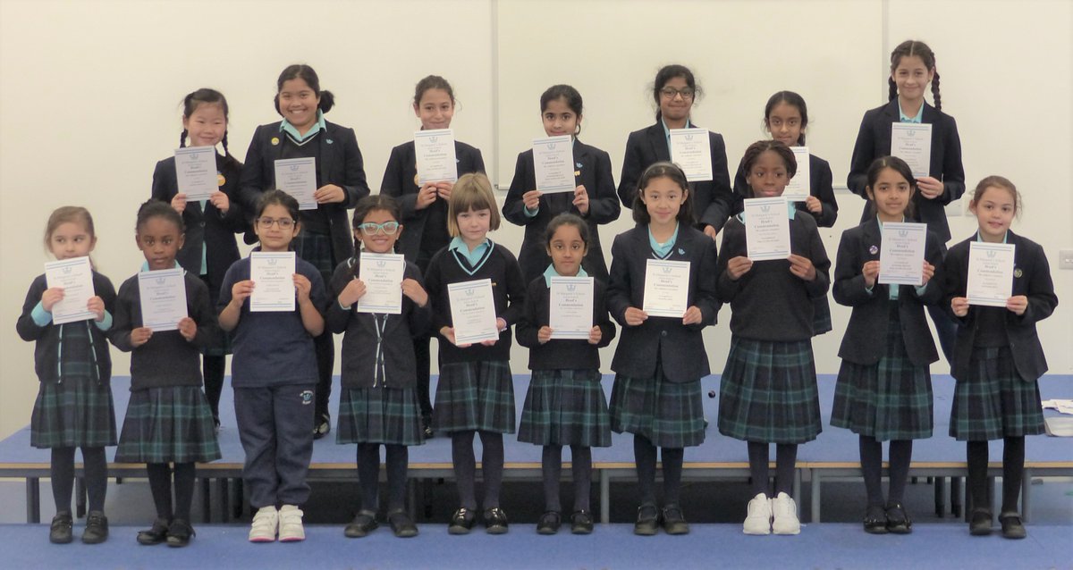 StMargsBushey's tweet image. Congratulations to the recipients of this term's Head's Commendations in the Junior School 👏👩‍🎓#stmargaretsbushey #commendations