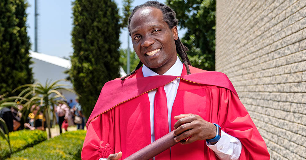 Growing up very poor and going to school barefoot and hungry made Dr Peter Msaka realise that if he could become a primary school teacher, he could at least afford a cup of tea in the morning. He received his PhD in General Linguistics at #SUgrad. bit.ly/38Ac03W