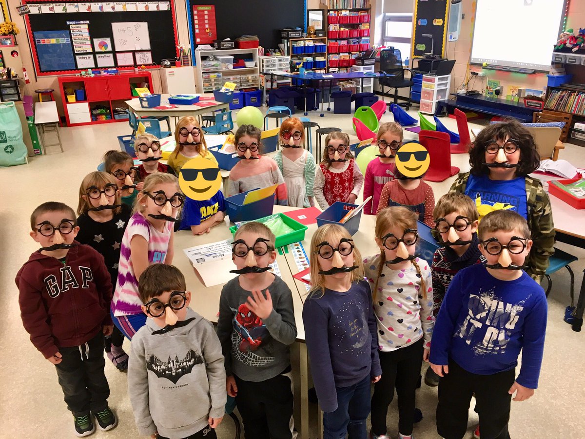 LochLomondNB's tweet photo. The prescription for reading is a right fit book and of course your reading glasses - #TeamHodder reads in disguise! https://t.co/r8b4iWcnbM