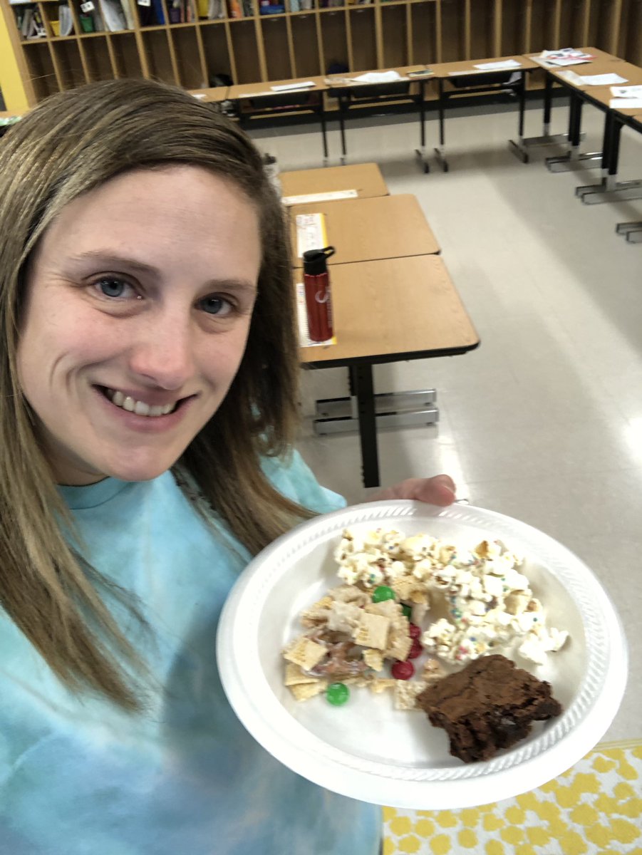 MrsFrenchPES's tweet photo. Yummy treats! #pesd32 https://t.co/d7vAYKzGCV