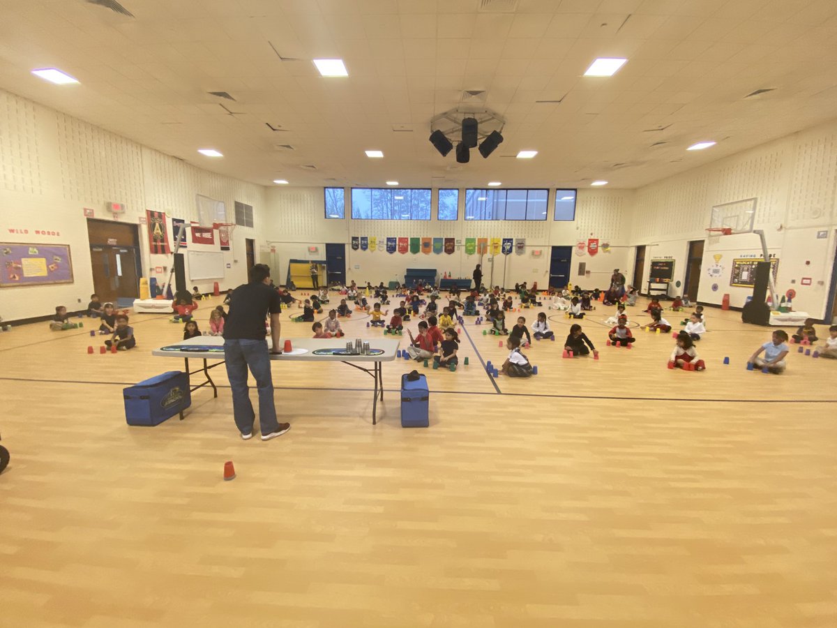 Cup stacking with that guy <a href="/speedstacksluke/">Luke Gramith</a> @WESWildcat #kindergarten #fasttwitch #competition #teamusaluke