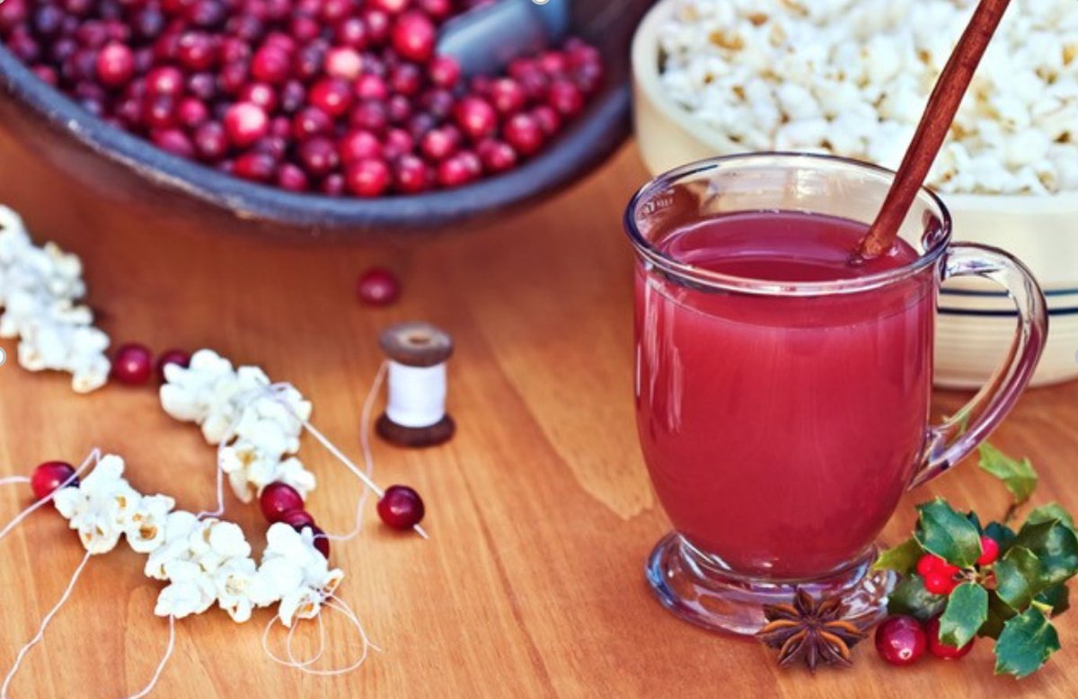 StewLeonards's tweet photo. It’s #NationalPopcornStringDay! Grab a bag of our freshly popped popcorn and a bag of fresh cranberries or our #1 selling snack mix – Cranberry Fitness! There’s nothing quite as beautiful as a handmade holiday decoration. We’ll be poppin’ fresh popcorn all day – come on down! https://t.co/3fRcjehmMm