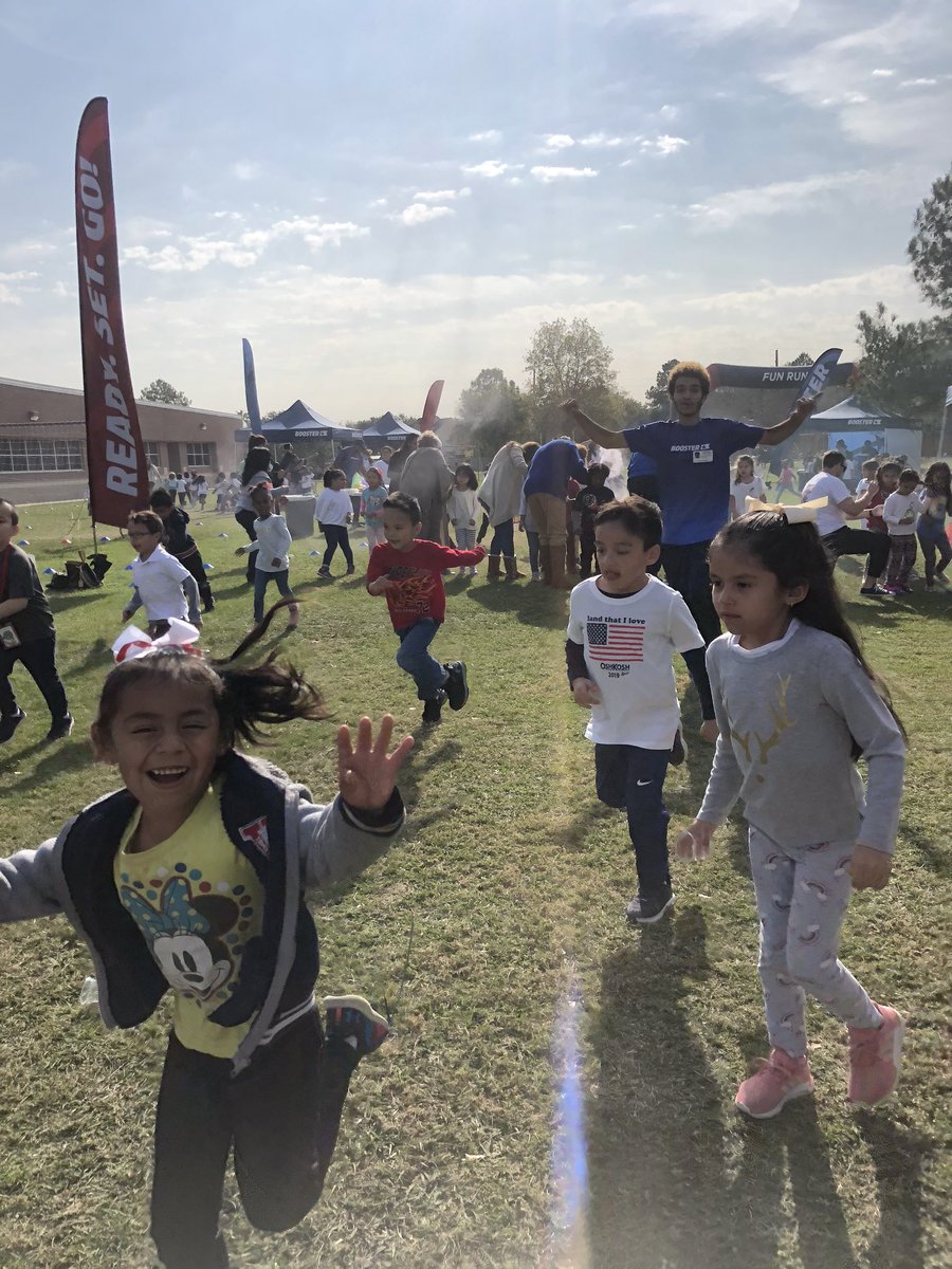We had so much fun at <a href="/KirkElementary/">Kirk Elementary</a> Color Run!