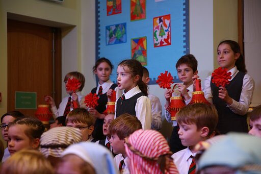 Christmas goes global! This year’s Cedars carol concert taught us all about Christmas around the world 🌎