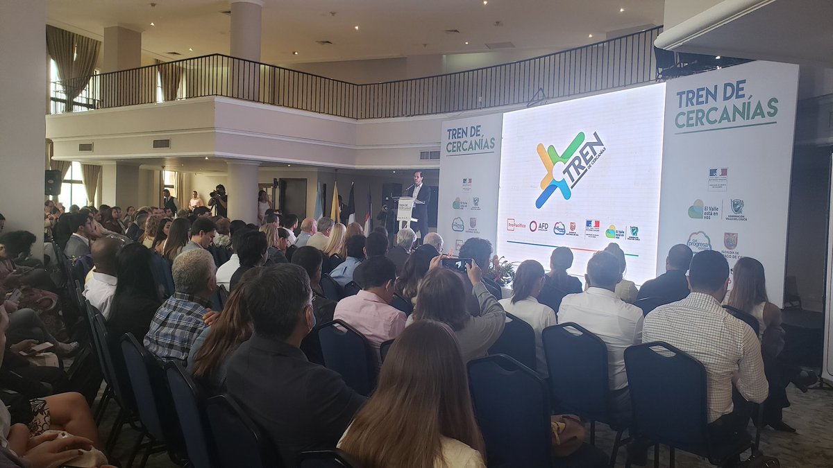 ProPacífico (@propacificoorg) on Twitter photo Alcanzamos un gran hito para la materialización del Tren de Cercanías: la entrega de los estudios de Prefactibilidad avanzada, fruto del trabajo conjunto de <a href="/GobValle/">Gobernación Valle del Cauca</a>, alcaldías de Cali, Palmira, Jamundí y Yumbo, y el acompañamiento de <a href="/France_Colombia/">Francia en Colombia 🇫🇷🇪🇺</a> <a href="/AFD_es/">Agence française de développement Amérique Latine</a> y <a href="/ProPacificoOrg/">ProPacífico</a>. Alcanzamos un gran hito para la materialización del Tren de Cercanías: la entrega de los estudios de Prefactibilidad avanzada, fruto del trabajo conjunto de <a href="/GobValle/">Gobernación Valle del Cauca</a>, alcaldías de Cali, Palmira, Jamundí y Yumbo, y el acompañamiento de <a href="/France_Colombia/">Francia en Colombia 🇫🇷🇪🇺</a> <a href="/AFD_es/">Agence française de développement Amérique Latine</a> y <a href="/ProPacificoOrg/">ProPacífico</a>.