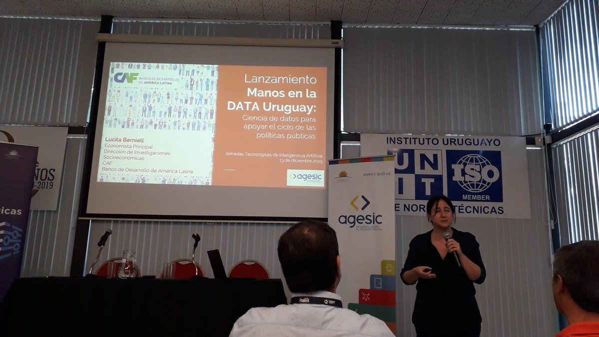 laura_rodriguez's tweet photo. Lanzamiento de excelente iniciativa MeD Manos en la Data por CAF en #JornadasTecnologicas @agesic
#ict4v Postulaciones:
https://t.co/oILtvxvDHl https://t.co/9fc4UxO6qi