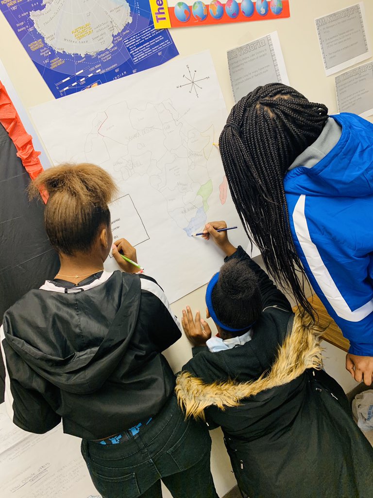 AprilHamiltonW1's tweet photo. A typical day of learning @APSWashington @Principal_BTW @SocStudiesAPS https://t.co/ecD5V4Ydm4