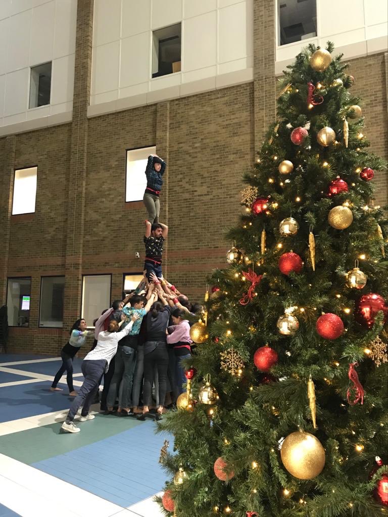CastellersLDN's tweet photo. Tonight is our LAST #HumanTowers rehearsal before tomorrow’s performance! Join us at #GuysHospital SE1 9RT from 7pm to 9pm.
#castells #castellers #castellersoflondon #meetup #meetuplondon https://t.co/E6ob0YnROL