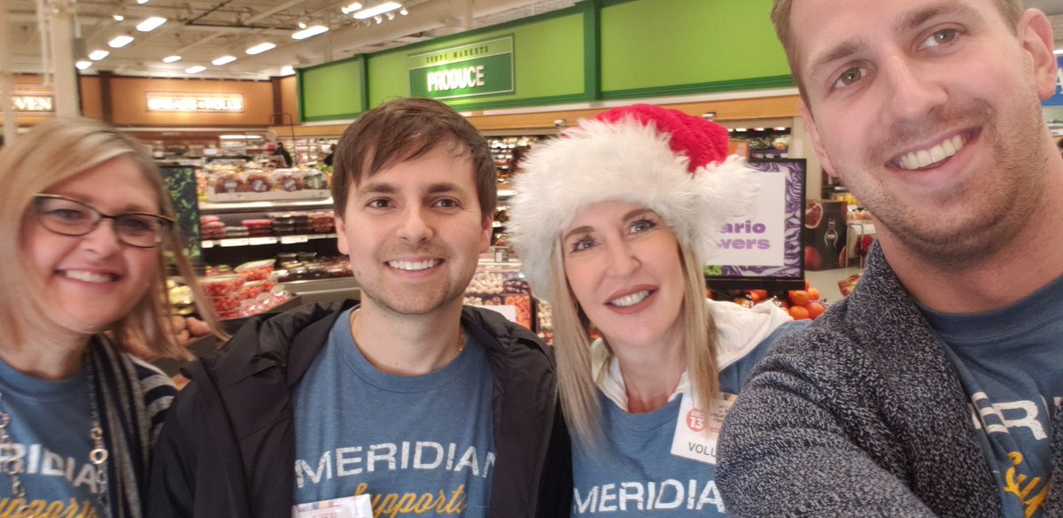 CindyPalframan's tweet photo. Come out to the Community Food Drive!! Come see us at Zhers Pen Centre! Your Meridian Wealth Team!! #greatholidayfooddrive #meridian @JordanHoutby @jordan_damiani https://t.co/VRGYnWLSXr