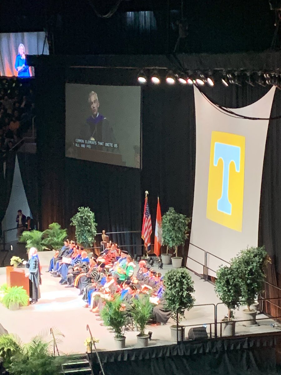 LeadServeUTK's tweet image. We loved watching Clay Jones inspire the new west group of @UTKnoxville alumni! #utgrad2019 #leadserve