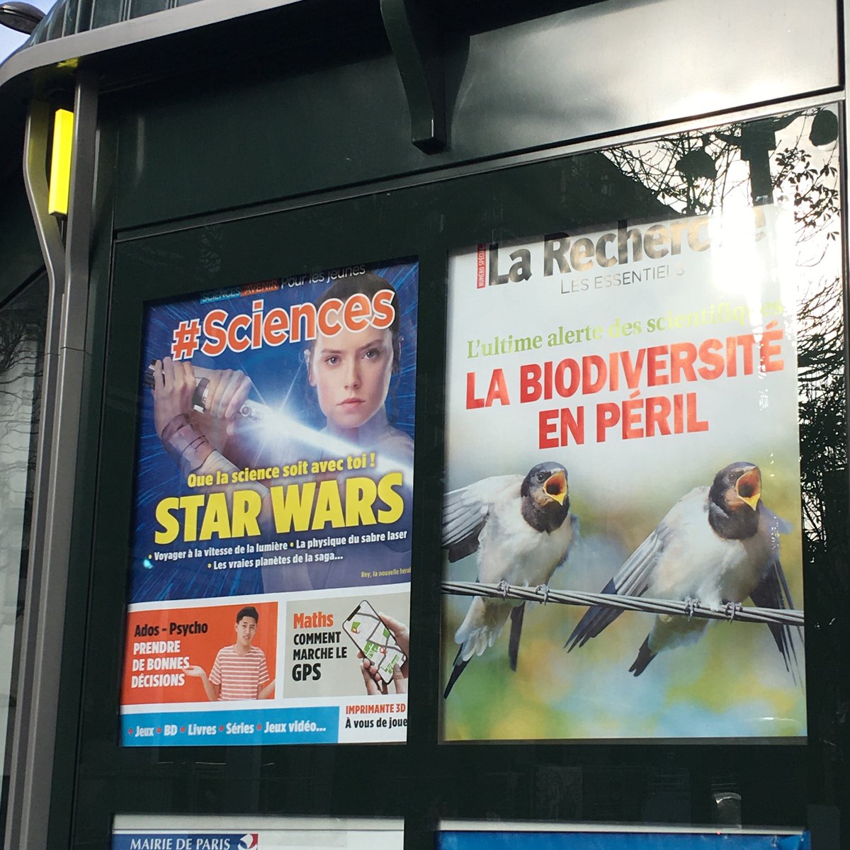 Je crois qu’on essaie de nous dire que <a href="/HashtagSciences/">#Sciences</a> numéro 5 avec #StarWars en Une est disponible partout en kiosque ! <a href="/Sciences_Avenir/">Sciences et Avenir</a>