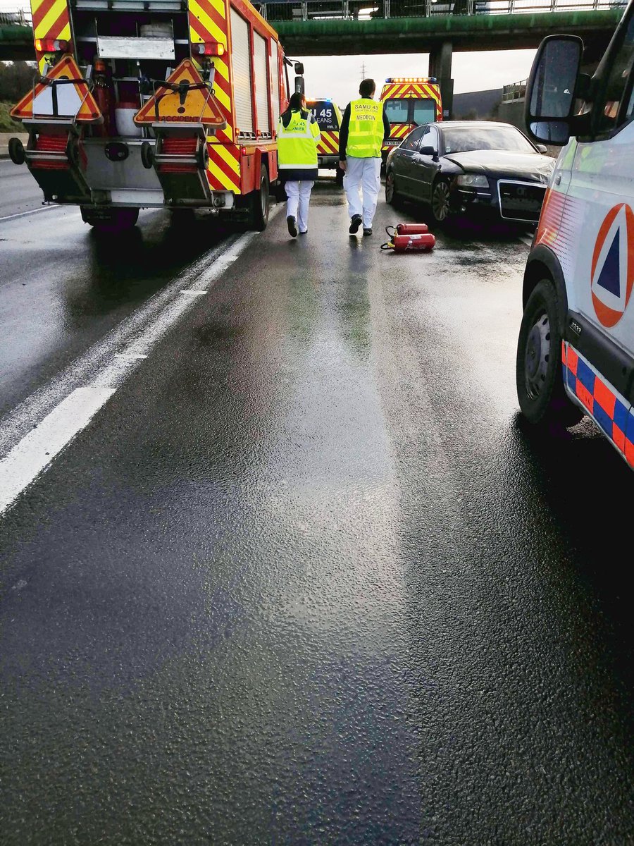 ProtecCivile45's tweet photo. ❗*Accident*❗

      Accident sur l'autoroute A10 dans le sens Orléans/Paris, à hauteur de la sortie Saran. 
Mission promts secours pour la protection civile du Loiret qui était en route pour un dispositif de secours.
#accident #sdis45 #samu45 #protectioncivile https://t.co/jxbmXCiP9y