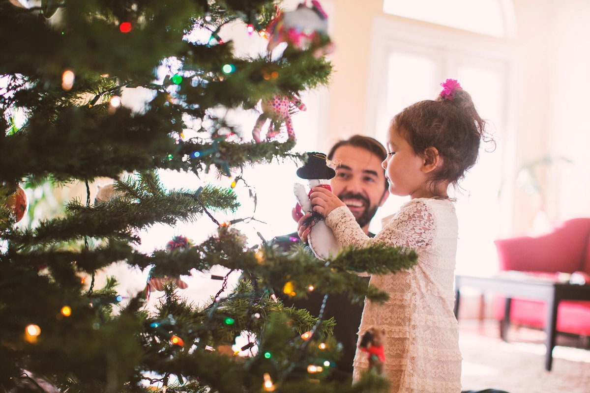 The season of giving - We have celebrations, gifts, outpourings of love, but it is a time for stress and erratic behavior by some. ow.ly/BZP430q1C04