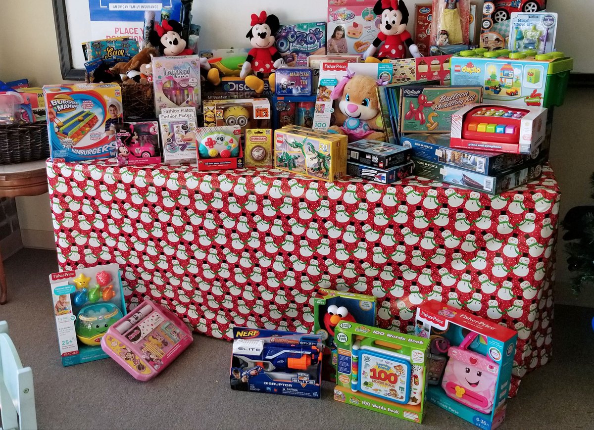 Connections1998's tweet photo. We're incredibly thankful to Deana Poston-Seibold of @amfam in KC! She organized an amazing toy drive for the families we work with in the community! We're also grateful to be selected for a grant from American Family Insurance's foundation!!

#DreamFearlessly #CommunitySupport https://t.co/j0QIj7yN9M