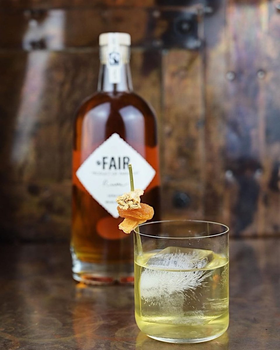 FAIR ® (@fairdrinks) on Twitter photo The latest Wise (No.19) - a perfect late-night sipper from <a href="/DemonAndWise/">Demon, Wise & Ptnrs</a>!
Paraguay Punch 🍹 - #FAIRRum Paraguay XO, Milk punch syrup (pimento, juniper, star anise, nutmeg, lime), Guava & Lemon
It’s a silky tropical punch to take you back to those warm evenings by the beach! ⛱ The latest Wise (No.19) - a perfect late-night sipper from <a href="/DemonAndWise/">Demon, Wise & Ptnrs</a>!
Paraguay Punch 🍹 - #FAIRRum Paraguay XO, Milk punch syrup (pimento, juniper, star anise, nutmeg, lime), Guava & Lemon
It’s a silky tropical punch to take you back to those warm evenings by the beach! ⛱
