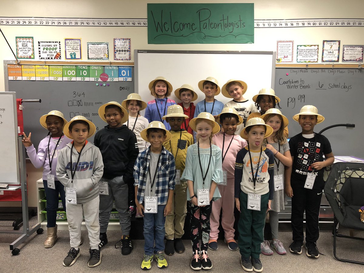 aprimaryDAY's tweet photo. Welcome to the JGES Dig Site! #soarthegrove @JeffreysGroveES https://t.co/XuLoG8GKke