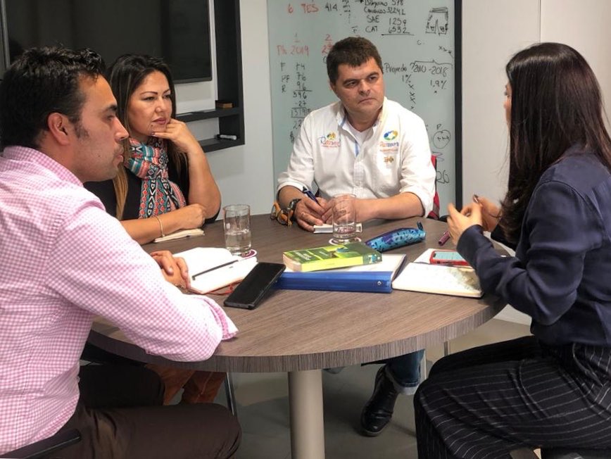 pazapporte's tweet photo. Nuestros agradecimientos a @MincomercioCo @jrestrp @RAQUELGCH 
por acoger e impulsar el proyecto “Meca del turismo”.  
Los Llanos de la Orinoquía los transitaremos, habitaremos, viviremos, cantaremos y danzaremos a través de “La Vorágine”
#ElMundoEsUnLibro #CapítuloOrinoquía https://t.co/2XiLvPH02T