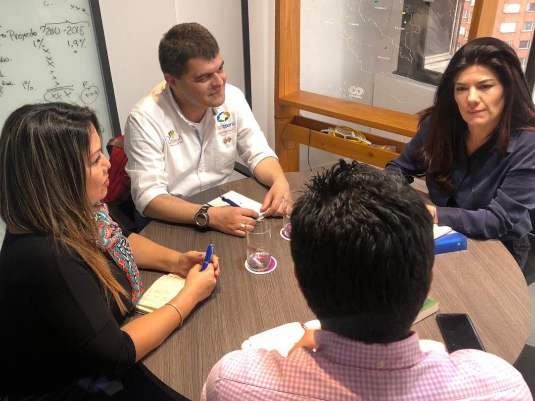 pazapporte's tweet photo. Nuestros agradecimientos a @MincomercioCo @jrestrp @RAQUELGCH 
por acoger e impulsar el proyecto “Meca del turismo”.  
Los Llanos de la Orinoquía los transitaremos, habitaremos, viviremos, cantaremos y danzaremos a través de “La Vorágine”
#ElMundoEsUnLibro #CapítuloOrinoquía https://t.co/2XiLvPH02T