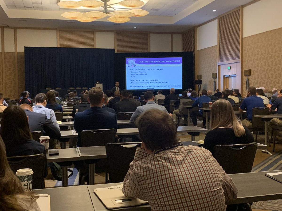 DCross302's tweet photo. It was great seeing everyone from @MiLB out in San Diego. BIG congrats to all the award winners. Always good place to learn. And to the job seekers there for @PBEOJobFair, just keep plugging away. It’ll happen. #WinterMeetings #PBEO https://t.co/Guop7gEh9T