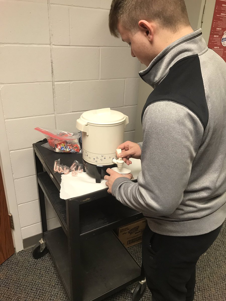 Tired2Wired_'s tweet photo. 2nd Block Marketing loves making coffee for you!! Thank you for your service #aurorahuskies #tired2wired https://t.co/BjSoednYLk