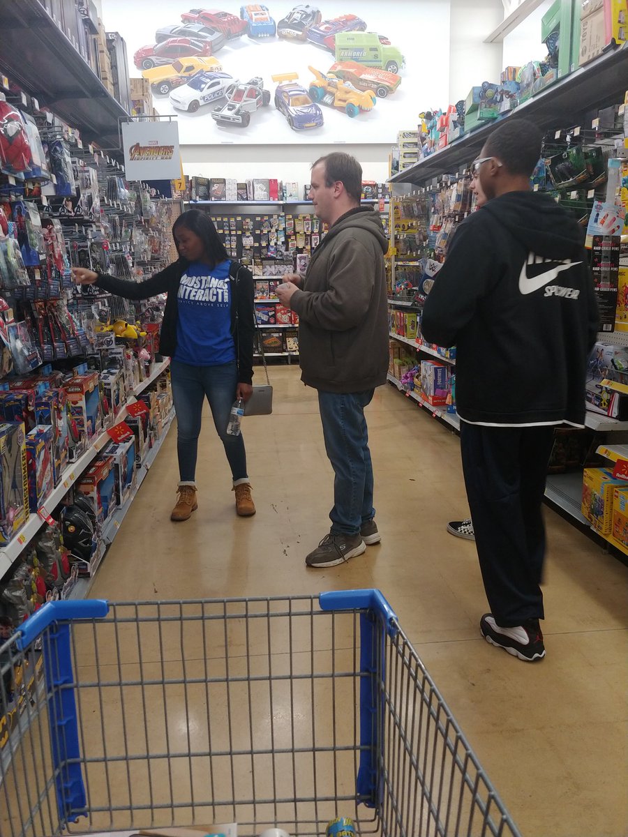 ChhsMightyStang's tweet image. What better way to reward yourself after Christmas shopping for family, by visiting the toy section for yourself!!#WalmartChristmasShopping #TeachingOutsideTheClassroom
@TweetDCS_CHHS @DCSeNews #RespectTheHill